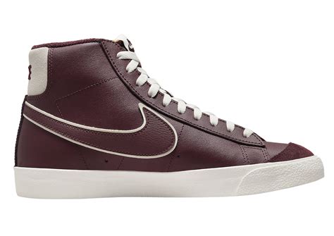 nike blazer mid burgundy|nike blazer mid pro.